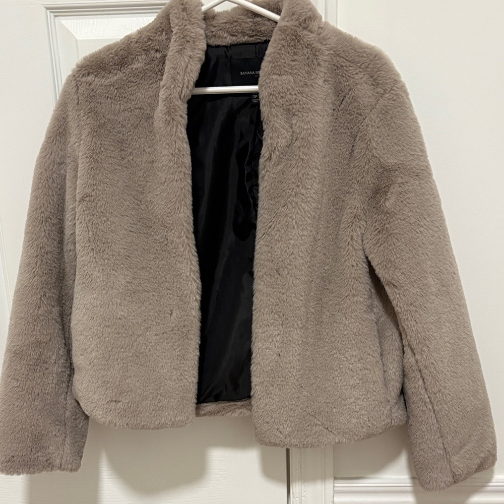 Banana Republic Women's Faux Fur Jacket - Taupe Gray